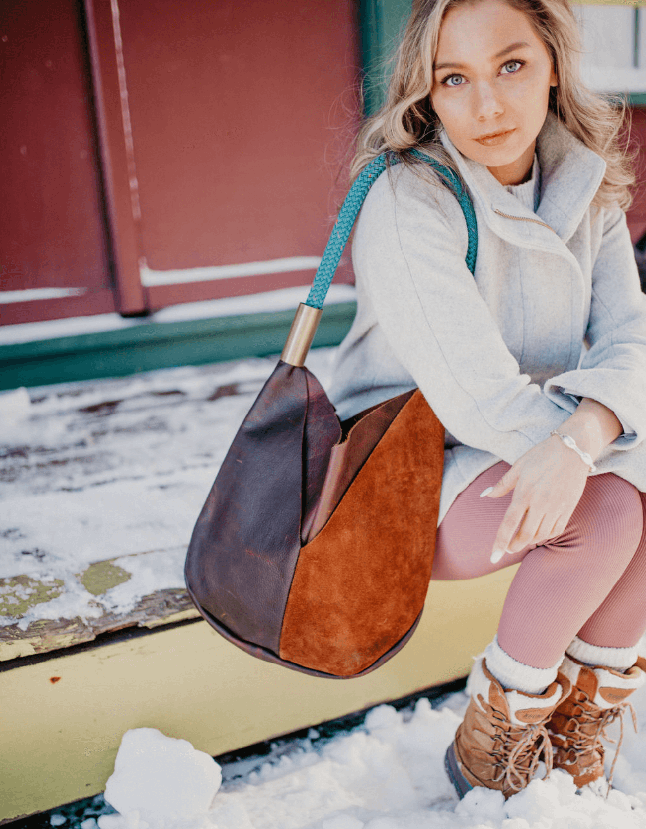 brown leather tote with seaside teal dock line handle