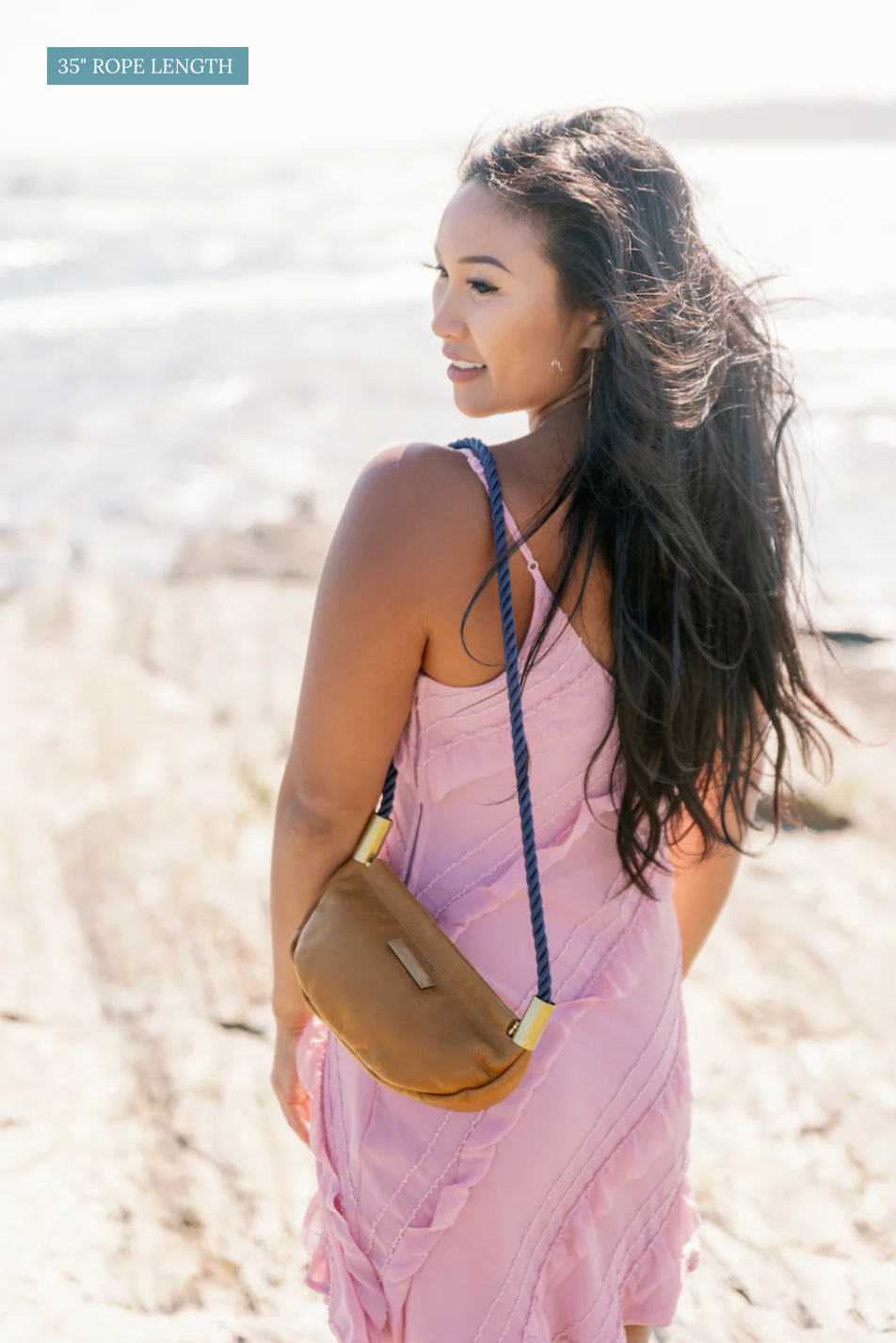 Clam Shell Bag // in Black Leather