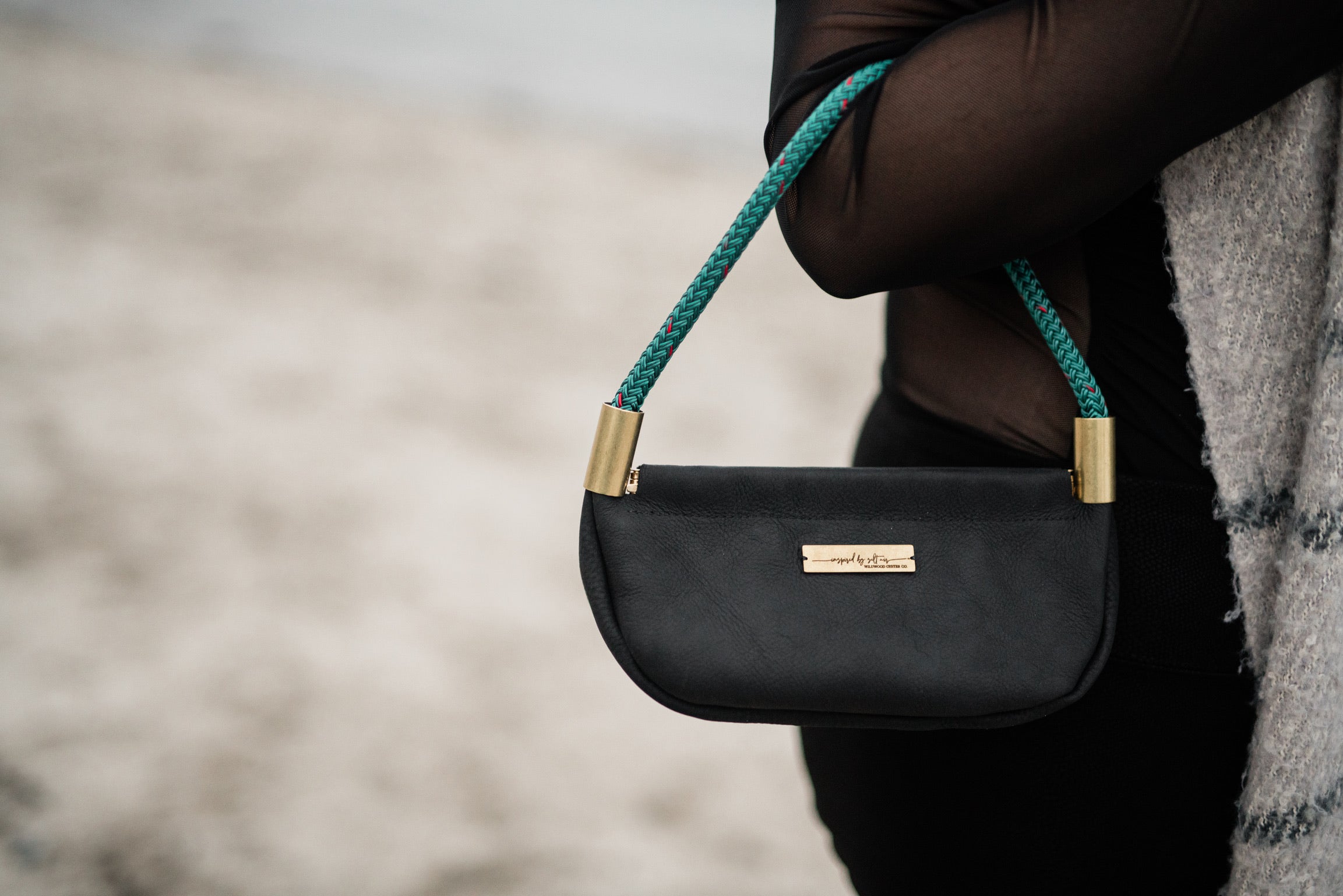 Clam Shell Bag // in Black Leather