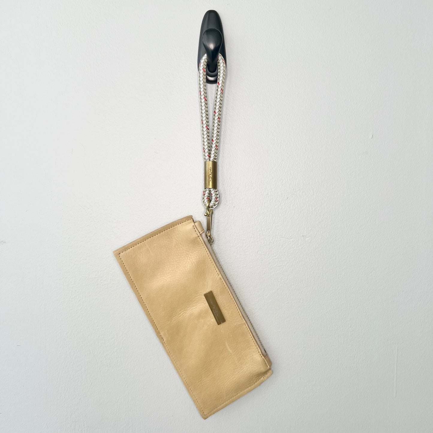 #33 Leather Clutch | Driftwood Beige with Oyster Shell Gold Wristlet