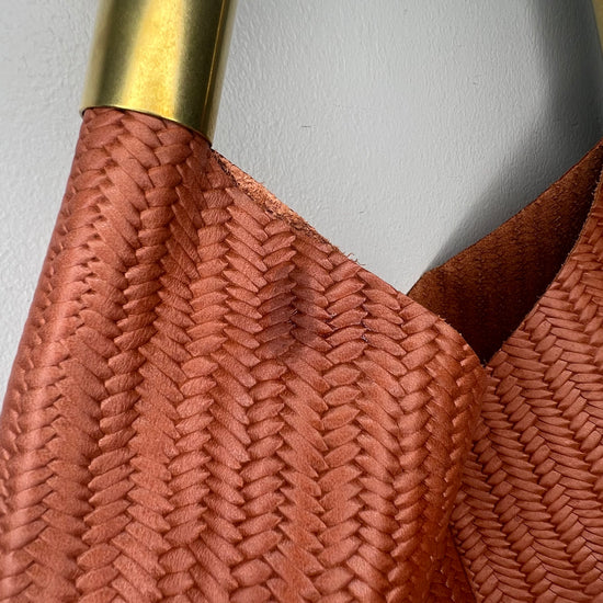 #23 Original Wildwood Bag | Large Brown Basketweave with 24" Oyster Shell Gold Dock Line