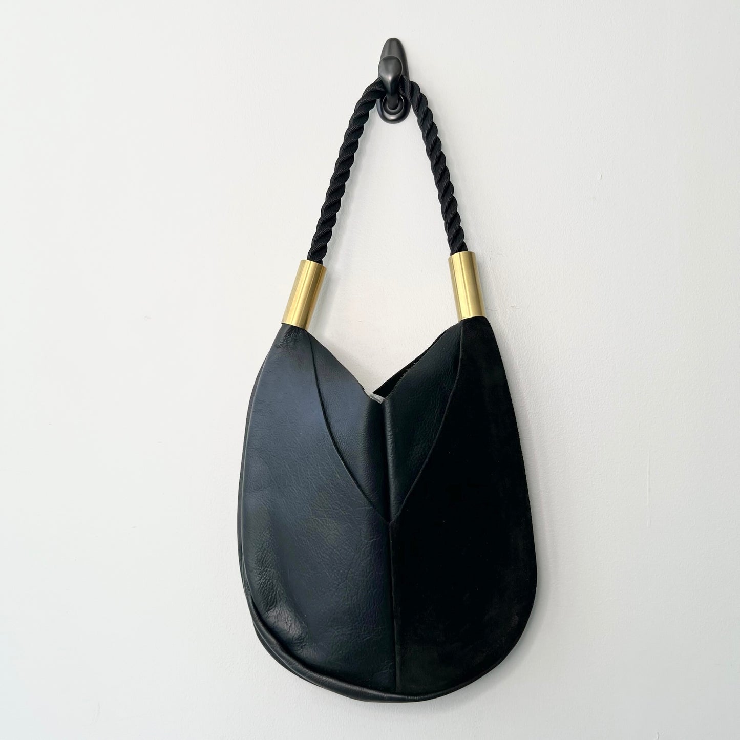 #49 Original Wildwood Bag | Large in Black Leather with 24" Summer Night Black Dock Line