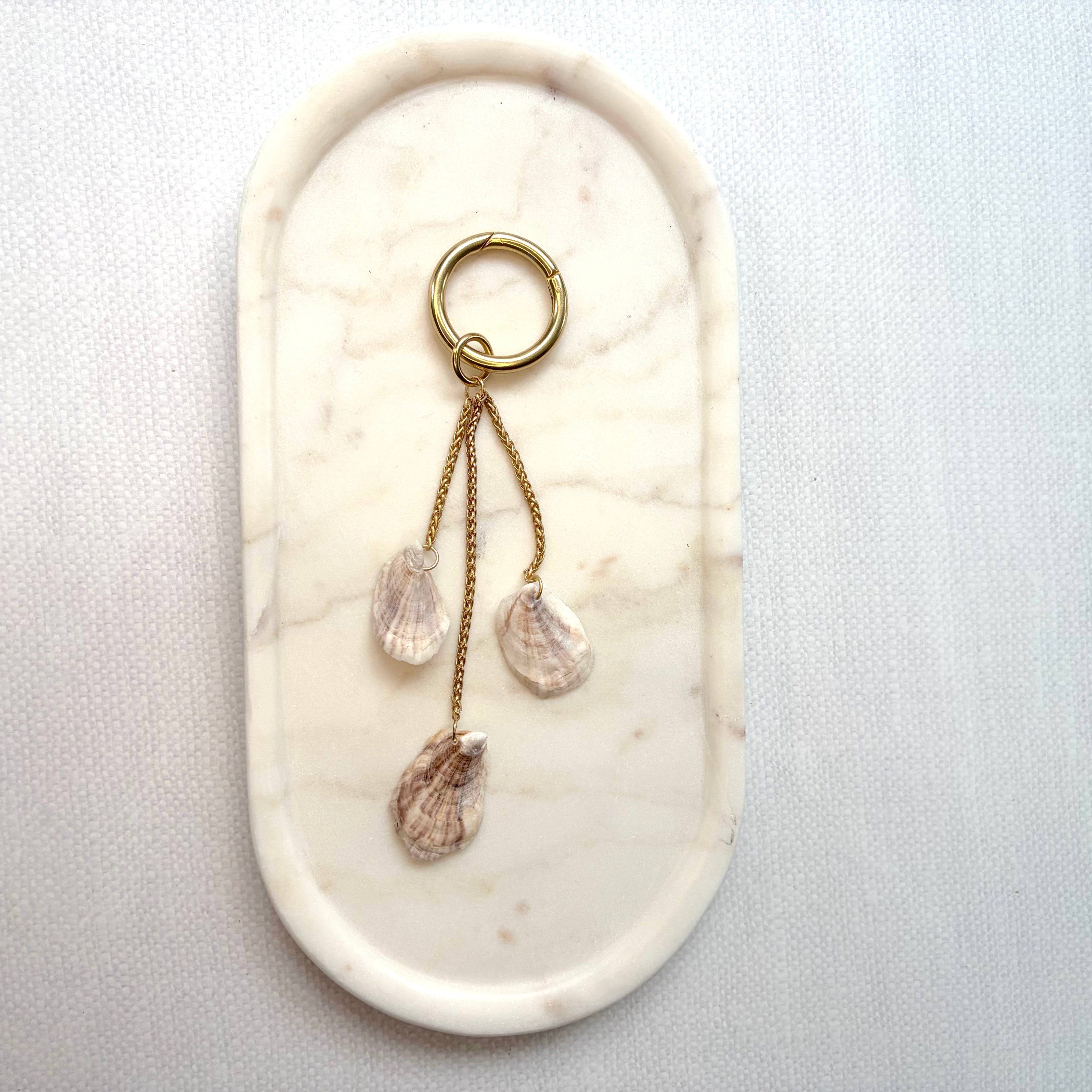 #59 Three Shell Oyster Charm (1st quality)