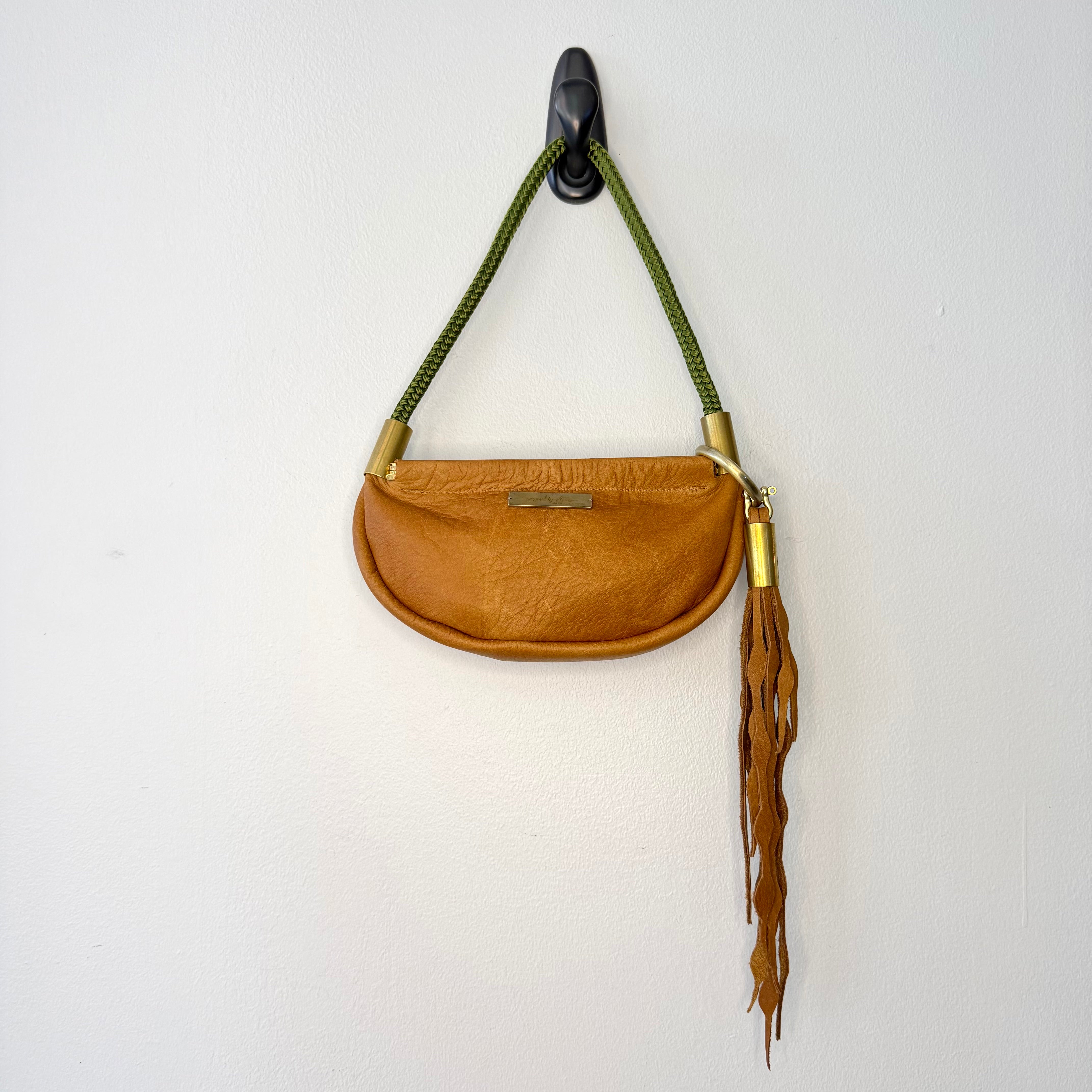 #64 Clam Shell // Beach Nut Leather with 19" Kelp Green Dock Line + Matching Seaweed Tassel (2nd quality)