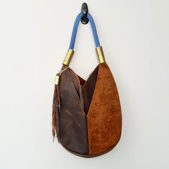 #46 Original Wildwood Bag | Large in Brown Leather with 20" Harborside Blue Dock Line