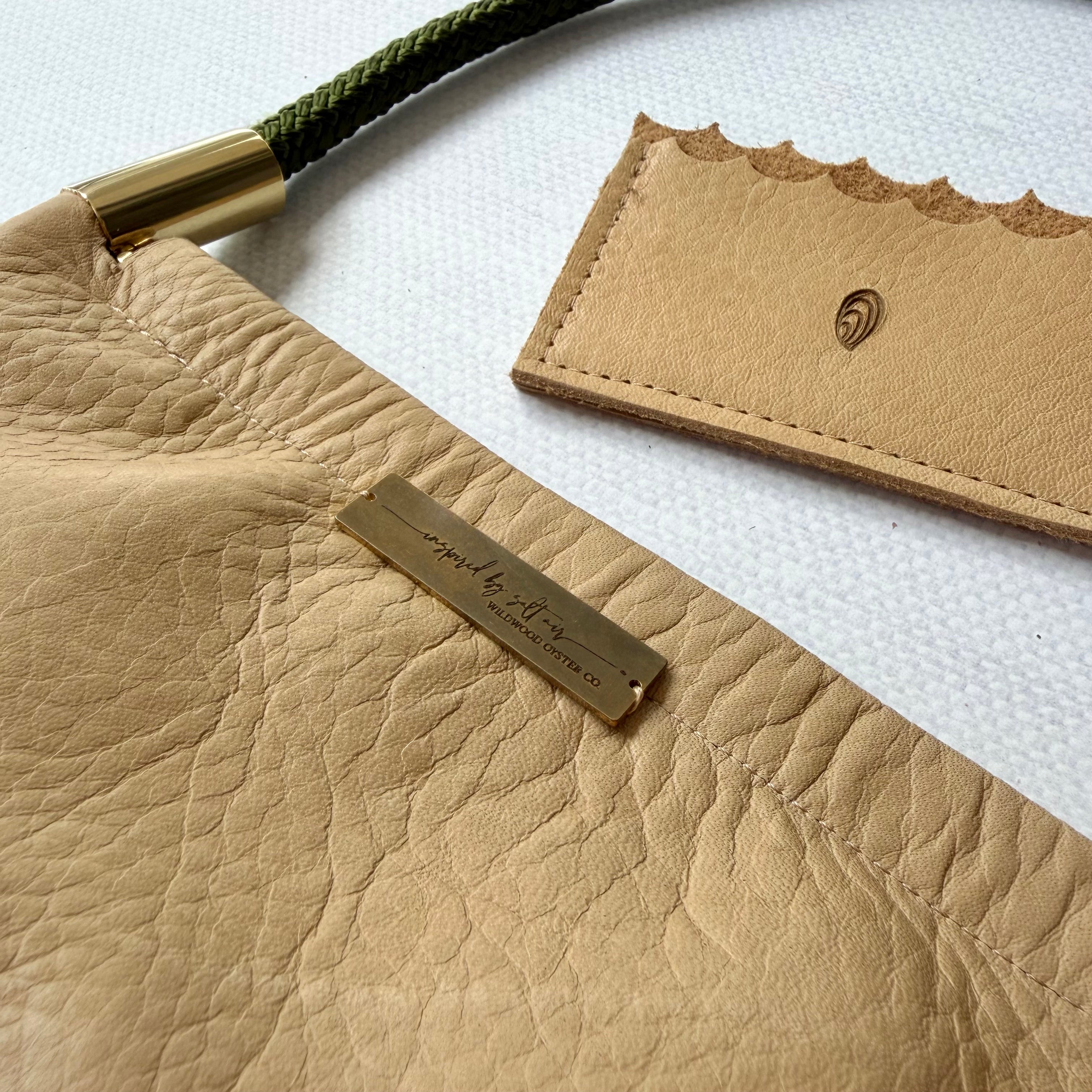#70 Clam Shell // Warm Sand Leather with 19" Kelp Green Dock Line + Matching Seaweed Tassel + Warm Sand Mini Wallet (1st quality)
