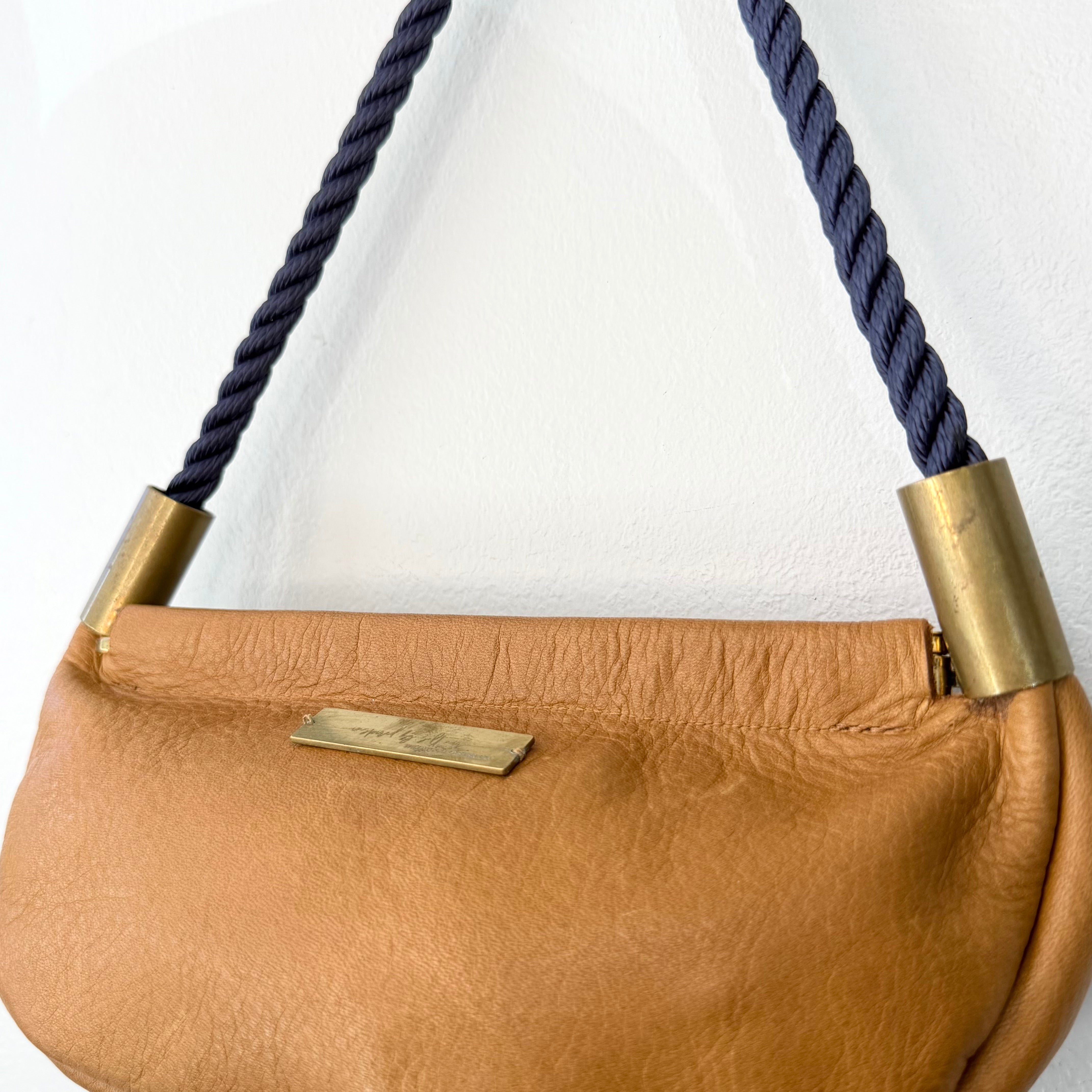 #80 Clam Shell // Beach Nut Leather with 19" New England Navy Dock Line (2nd quality)