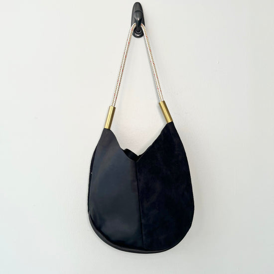 #41 Mermaid Purse | in Black Leather with 25" Oyster Shell Gold Dock Line