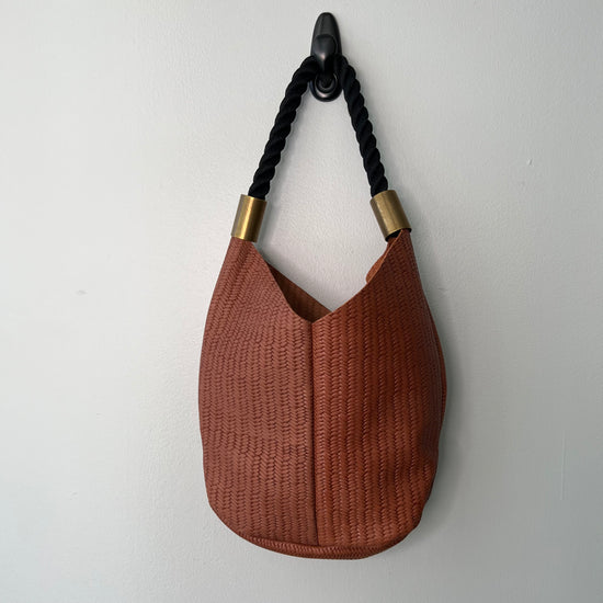 #8 Brown Basketweave Mermaid Purse | with 18" Summer Night Black Dock Line + Short Brass Tubes