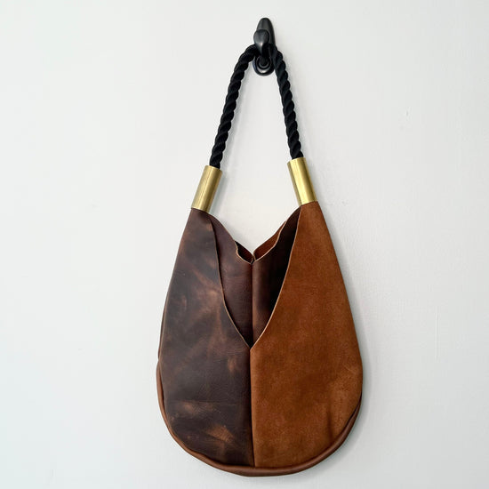 #50 Original Wildwood Bag | Large in Brown Leather with 24" Summer Night Black Dock Line