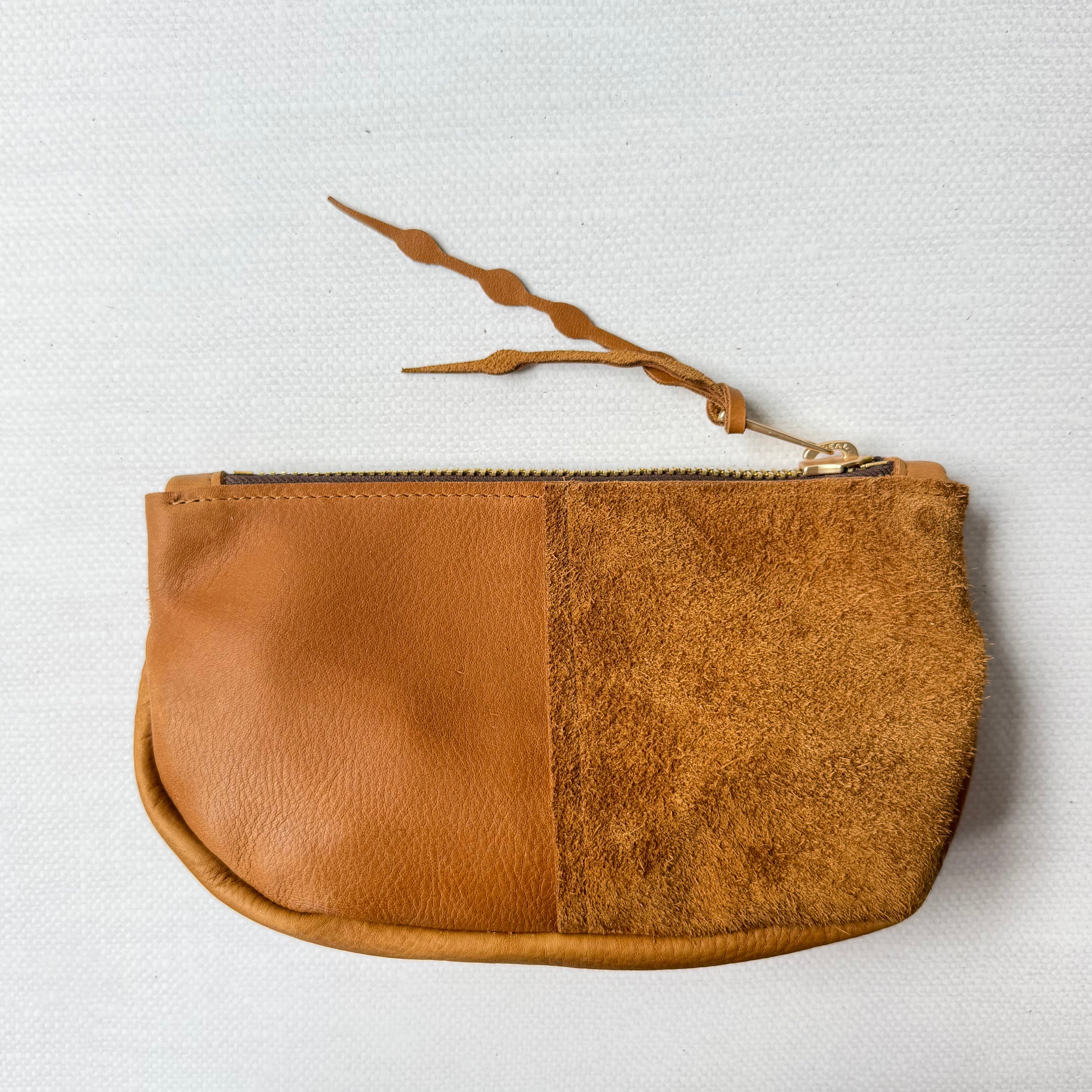 #99 Makeup Bag // Beach Nut Leather (2nd quality)