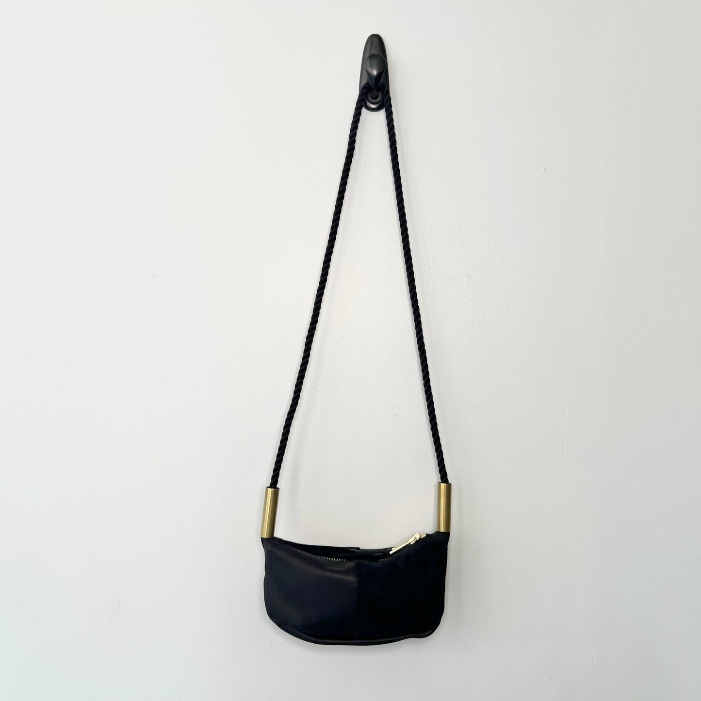 #38 Zip Crossbody | in Black Leather with 50" Summer Night Black Dock Line