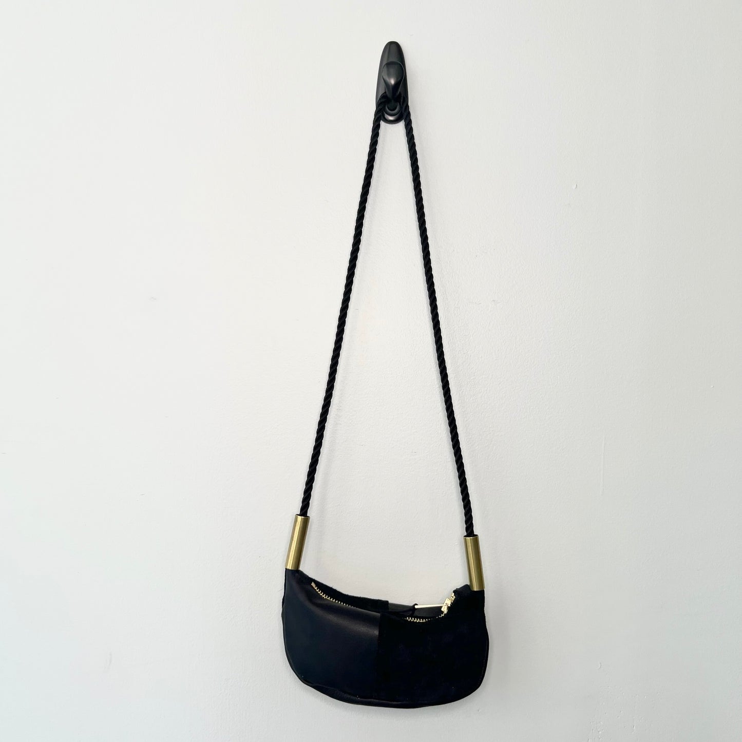 #37 Zip Crossbody | in Black Leather with 50" Summer Night Black Dock Line
