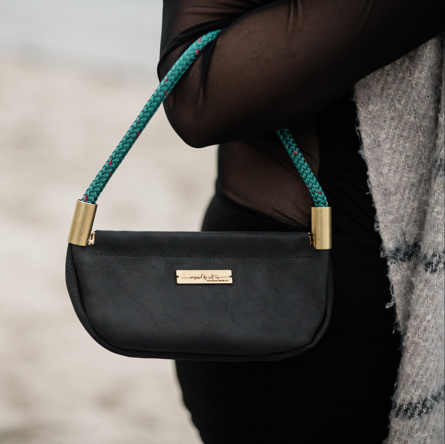 Clam Shell Bag // in Black Leather