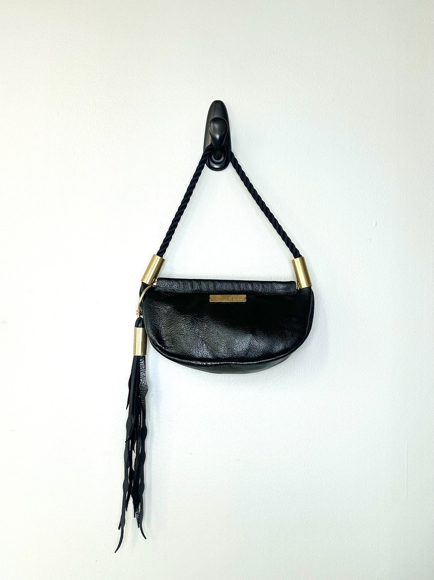 Clam Shell Bag in Black Metallic Leather with 19" Summer Night Black Dock Line + Matching Seaweed Tassel