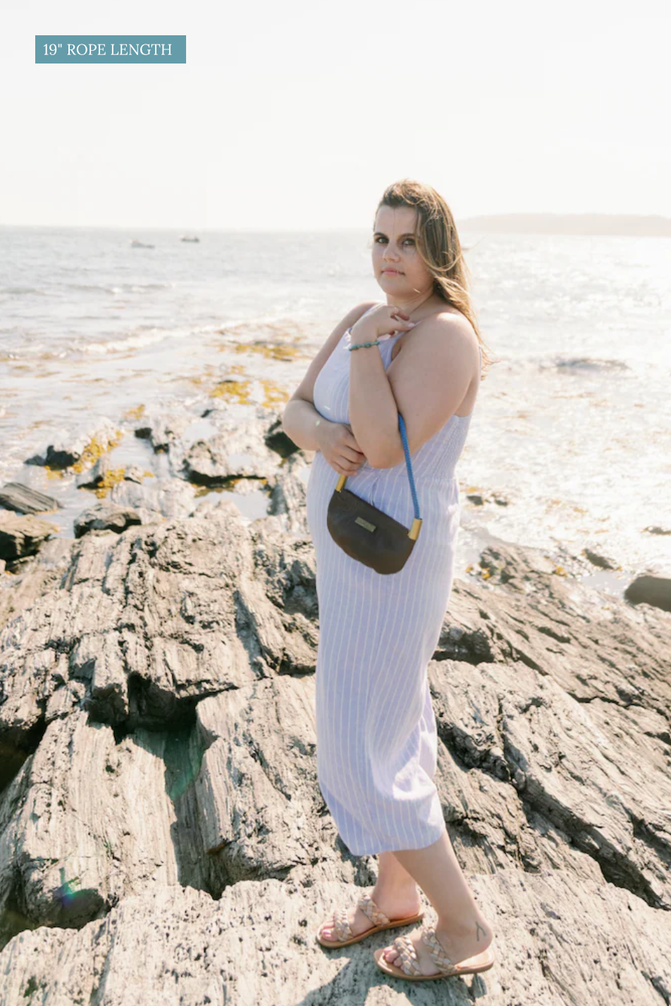 Oyster Shell Bag // in Black Leather