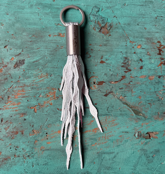 silver seaweed keychain with silver hardware