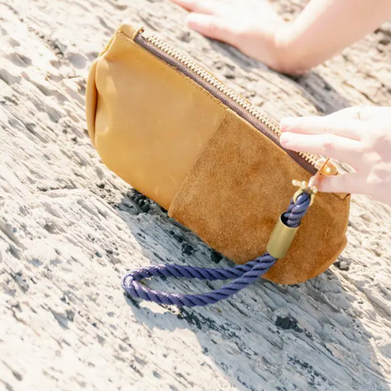 Makeup Bag in Beach Nut Leather