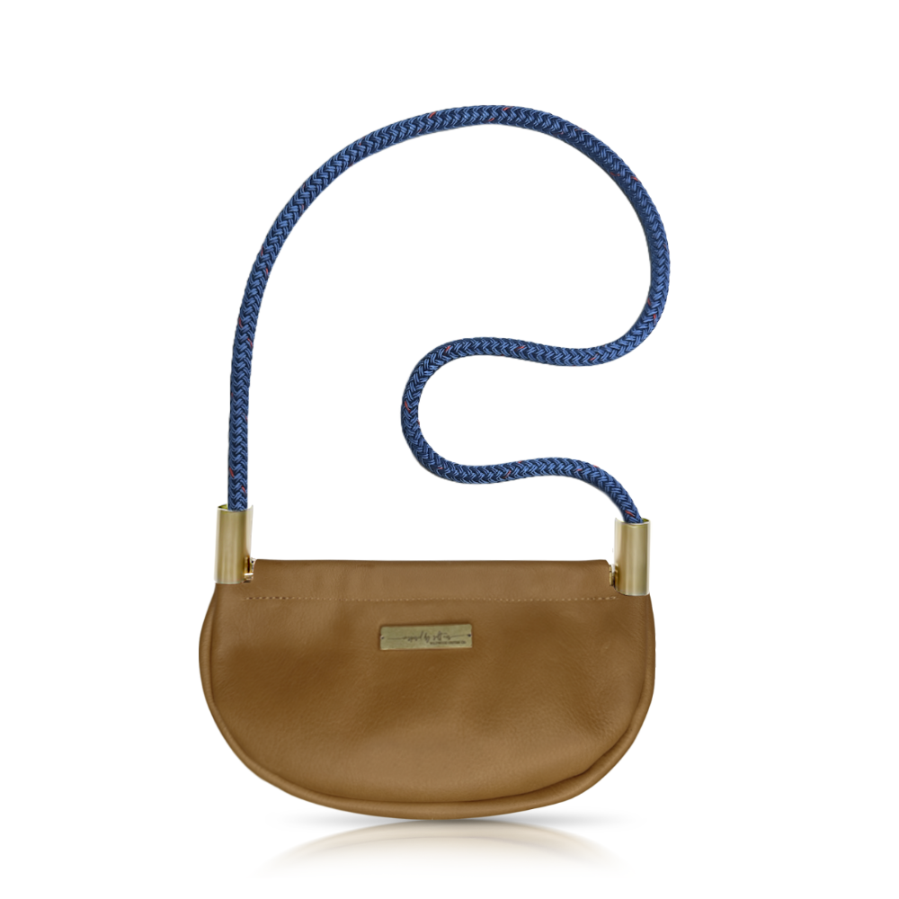 Clam Shell Bag in Beach Nut Leather