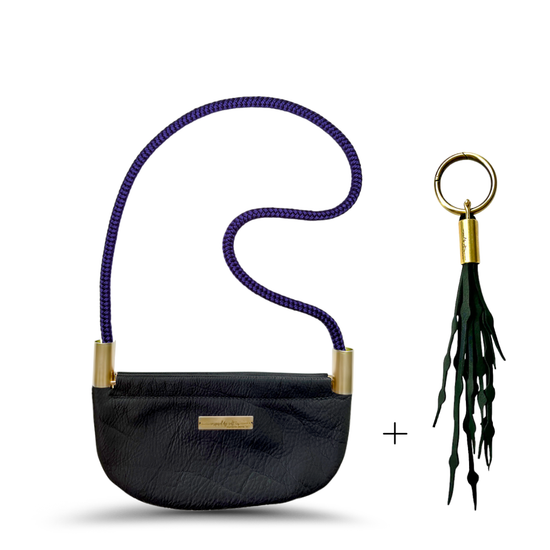 Oyster Shell Bag in Black Leather