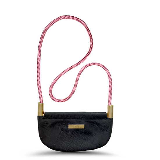 Oyster Shell Bag in Black Leather